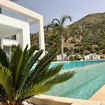 Villa Buenavista Hills - Sea View - Infinity Pool - Parking - Grill