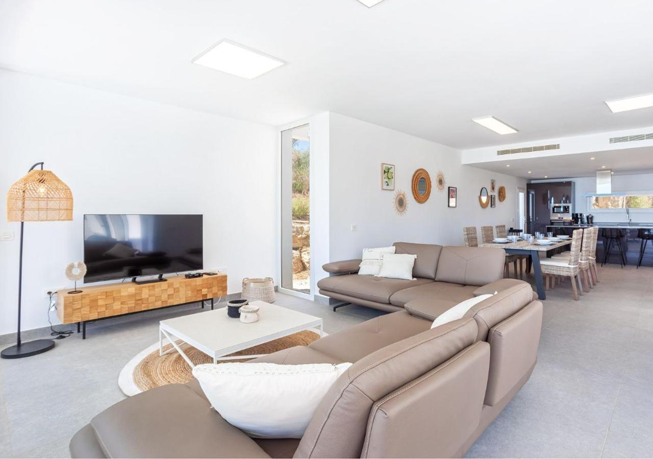 Villa Buenavista Hills - Sea View - Infinity Pool - Parking - Grill